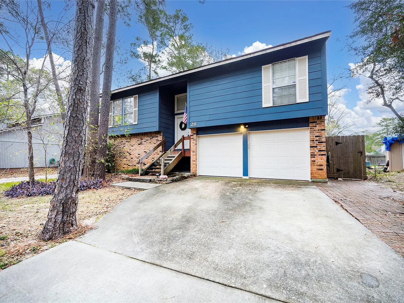 3 bed, 2.0 bath, 1518 sqft, $1,999 — Photo 3