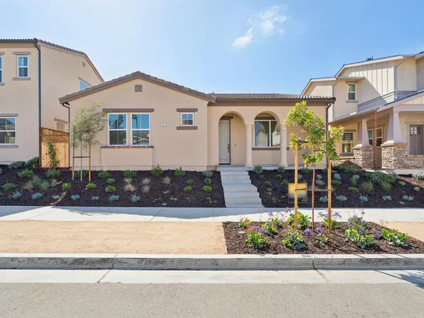 618 Santa Lucia Way, Marina, CA 93933