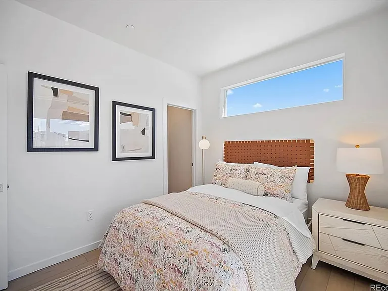 11940 Soprano Cir #304 — Photo 15