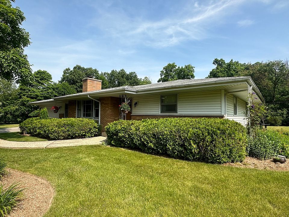 1st image of 1190 Woodview Dr