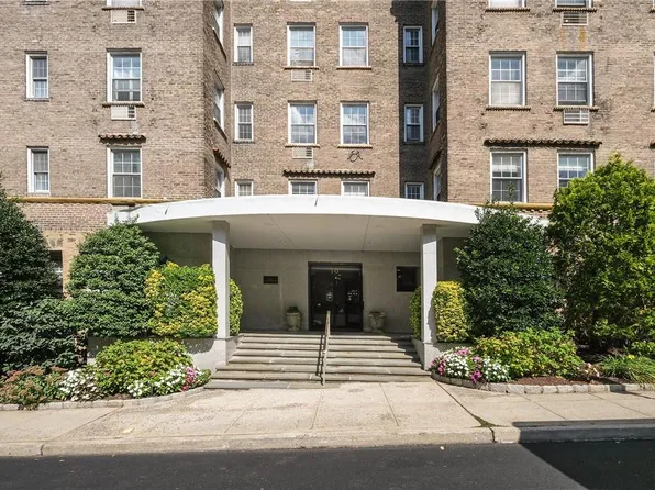 16 N Chatsworth Avenue #706, Larchmont, NY 10538