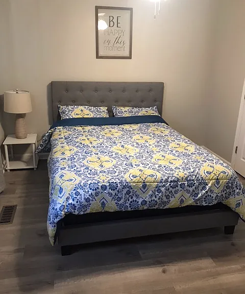 Guest Bed Room Suite with Bath room - Queen Bed