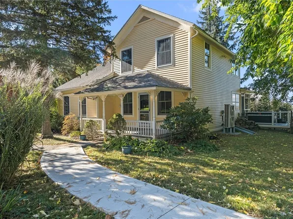 2864 Nunnery Rd, Skaneateles, NY 13152