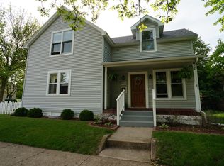 622 S 4th St, Saint Peter, MN 56082