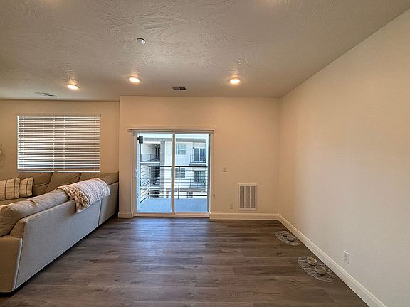 3rd image of 5801 S Garnet Dr #3-304