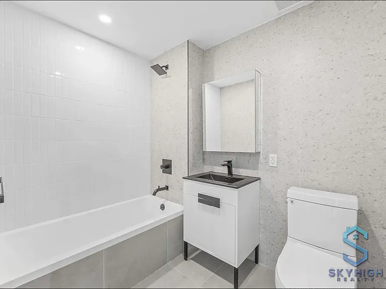 75 S 4th St #3L — Photo 9