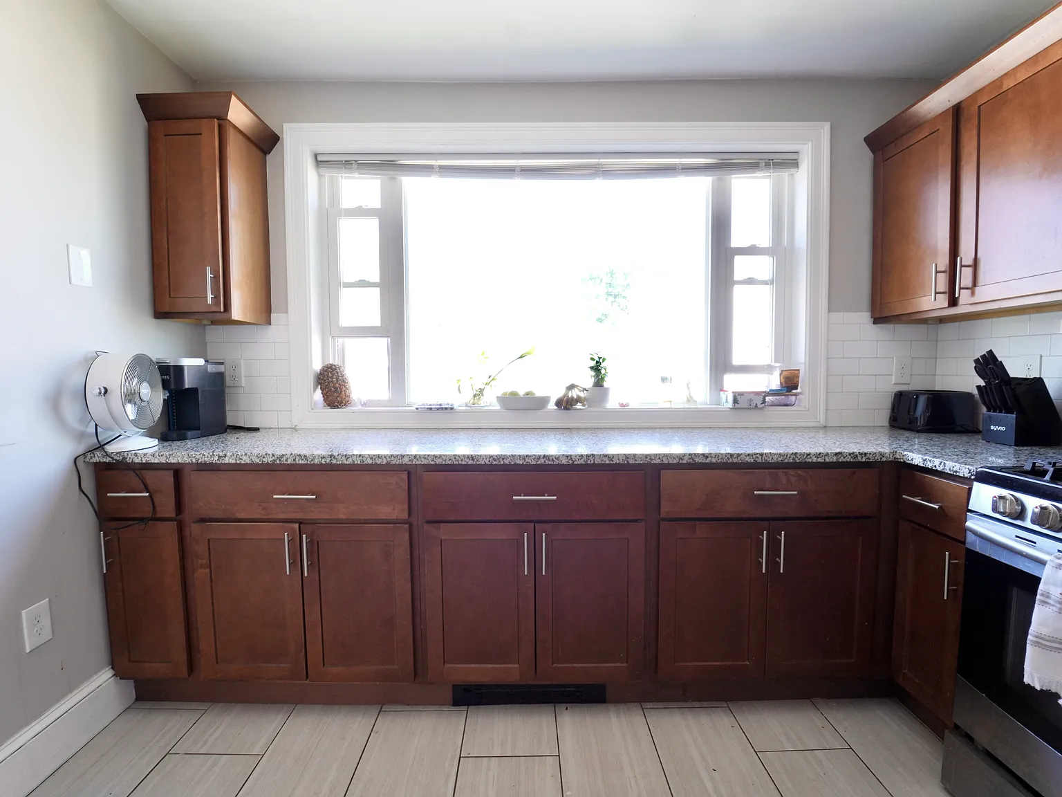 128 Lawrence St — Photo 3
