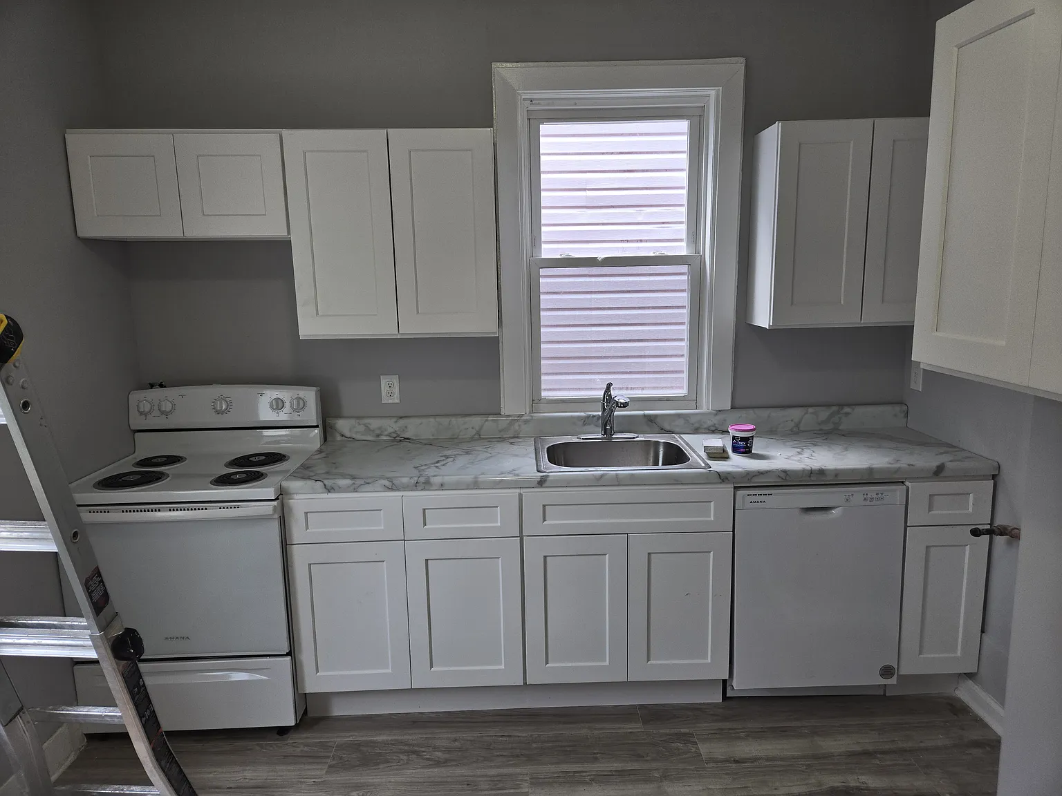 3 bed, 1100 sqft, $2,500 — Photo 4