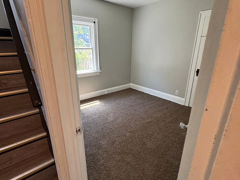 2 bed, 1.0 bath, $1,300 — Photo 13
