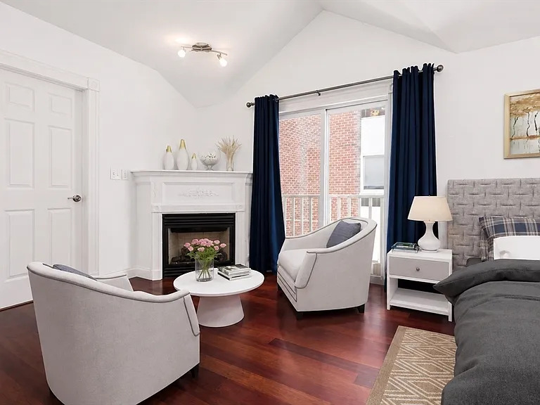 46 Craigie St #A — Photo 8
