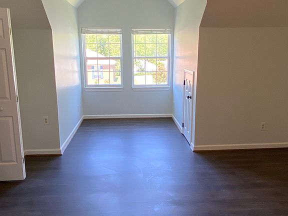 4th image of 107 Branscome Blvd