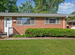 2507 Chesstal St, Saint Charles, MO 63301