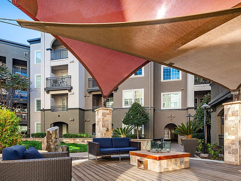 Outdoor lounge