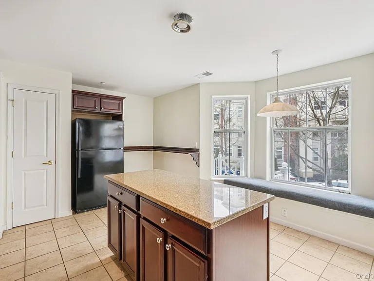 2 Leeward Dr — Photo 12