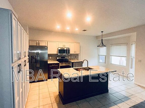 5th image of 5563 E Greasewood St