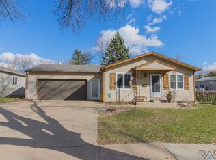 1712 S Churchill Ave, Sioux Falls, SD 57103