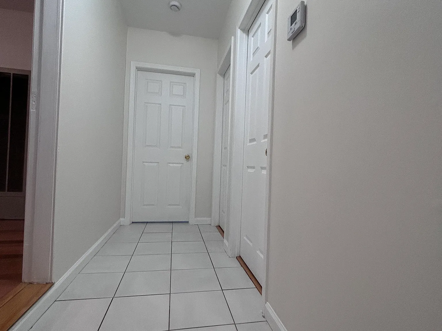 3 bed, 810 sqft, $2,850 — Photo 3