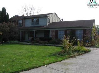 4115 Orchard Crest Dr, West Bloomfield, MI