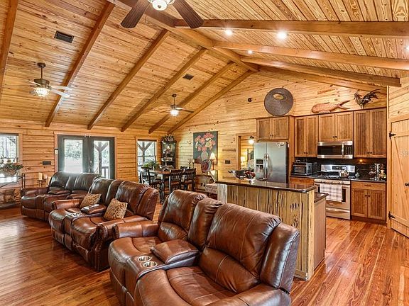 14th image of this home