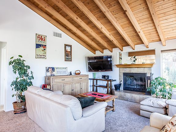 3rd image of 551 Marlowe Dr