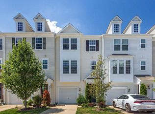 23008 Foxglove Way, California, MD 20619