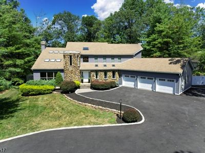 89 Rock Road West, Green Brook, NJ, 08812