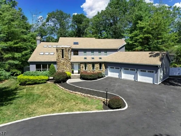89 Rock Road West, Green Brook Twp., NJ 08812