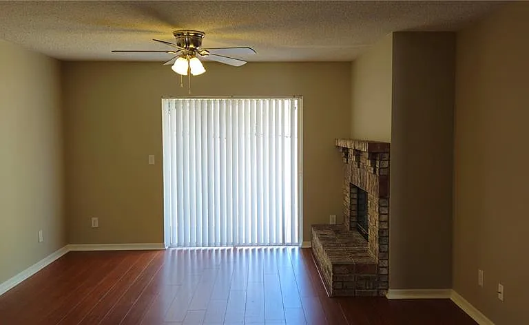 407 Whitewing Cir — Photo 5