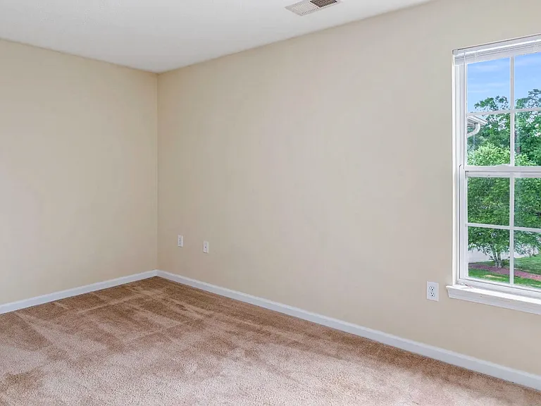 Madison Heights Luxury Apartments — Photo 56