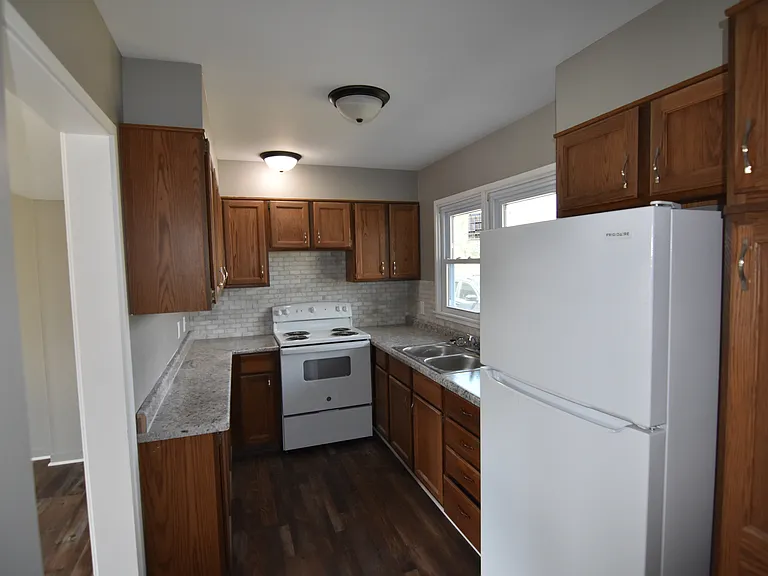162 Panther St — Photo 4