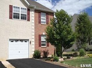 3731 Knight Dr, Macungie, PA 18062