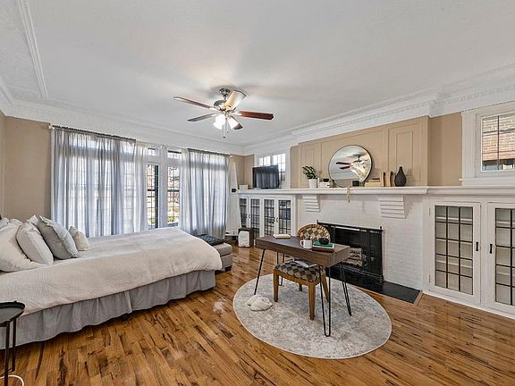 4th image of 5138 Waterman Blvd Floor 1