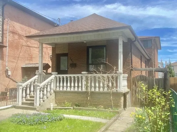 293 Harvie Ave, Toronto, ON M6E 4L2