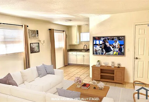 11330 Palm Dr #7