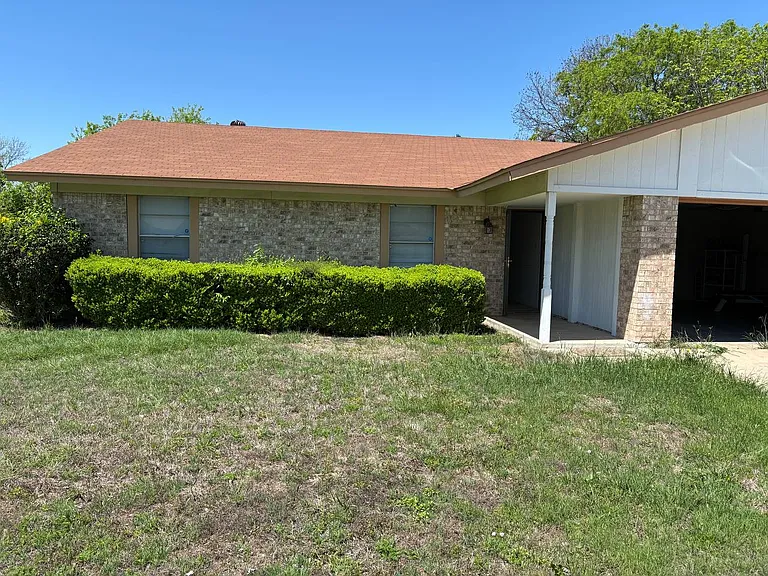 1709 Hooten St — Photo 1