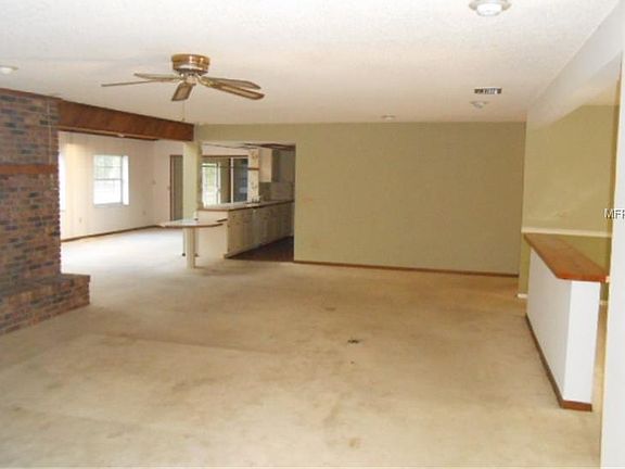 4th image of 20 Lake Arrowhead Dr