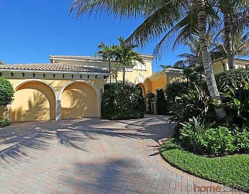 1st image of 841 Harbour Isles Pl