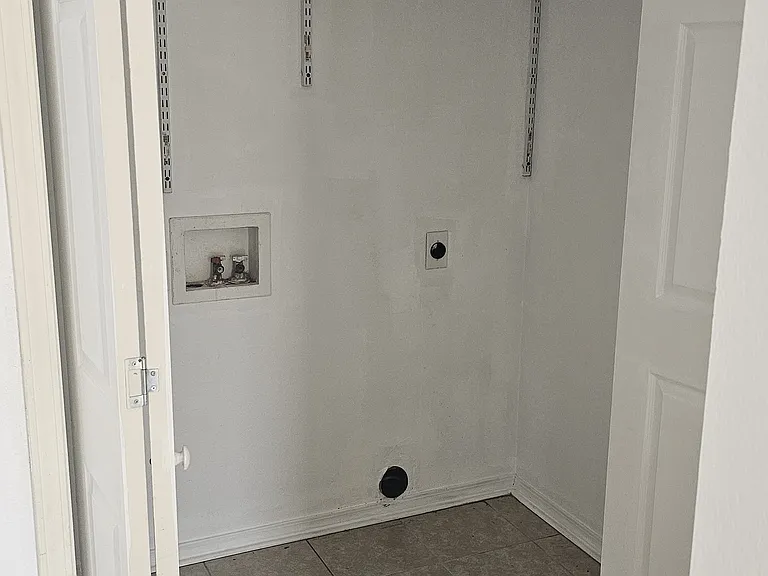 234 Adcock Rd #G — Photo 12