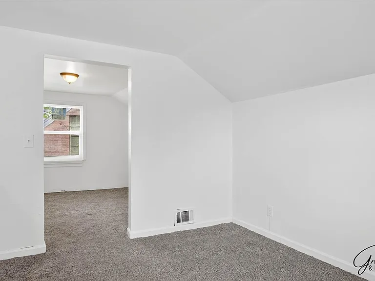 9409 Balfour Rd — Photo 19