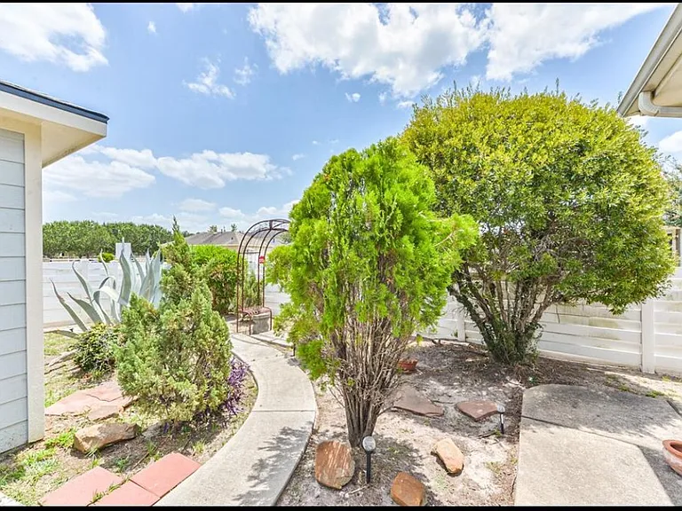 19403 Wann Park Dr — Photo 20