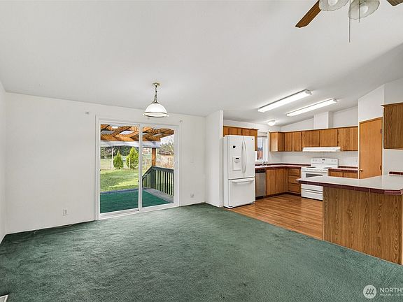 5th image of 19115 Old Ranch Lane SW