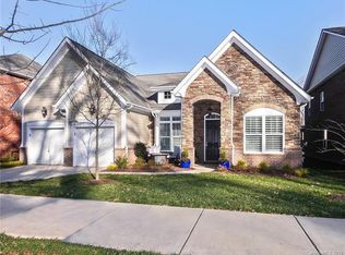 109 Hillandale Dr, Charlotte, NC 28270