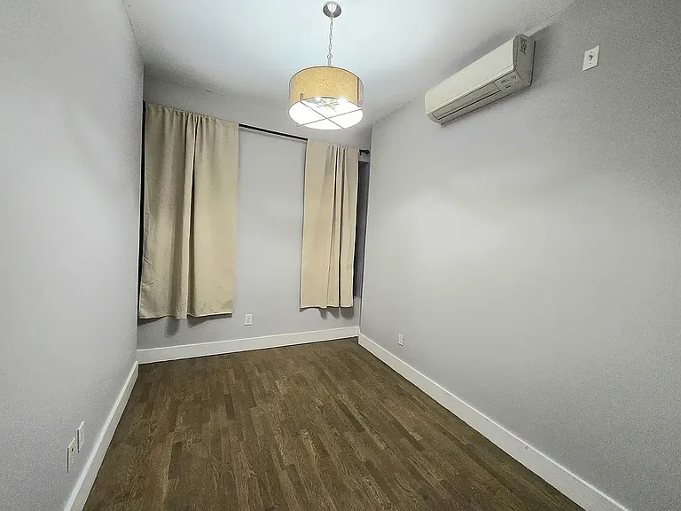 2332 Tilden Ave #2P — Photo 6