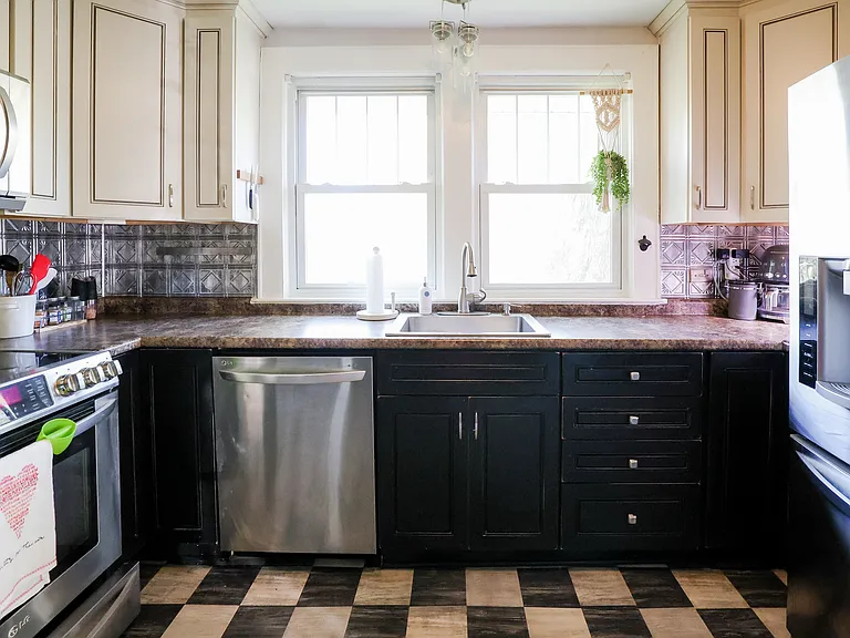 143 Keith Dr — Photo 32
