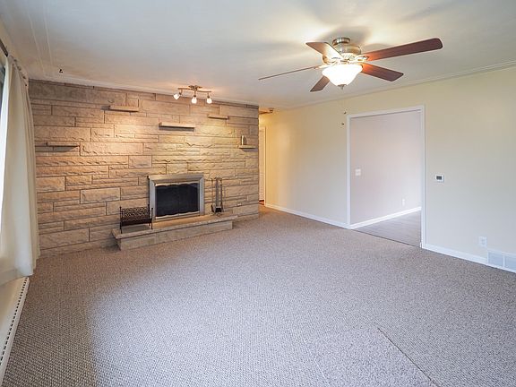 4th image of 3124 Thayer Ave
