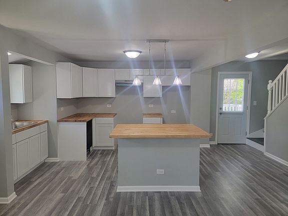 5th image of 7720 Brook Dr