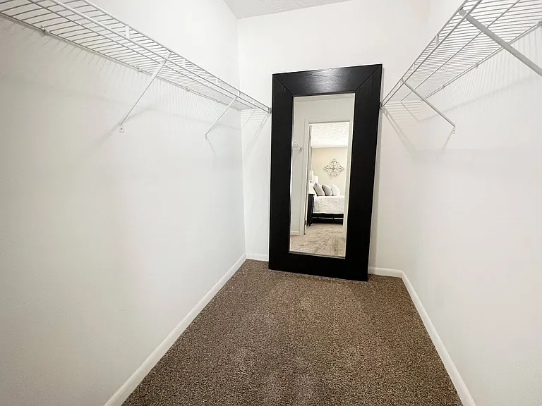 Fox Run Apartments — Photo 28