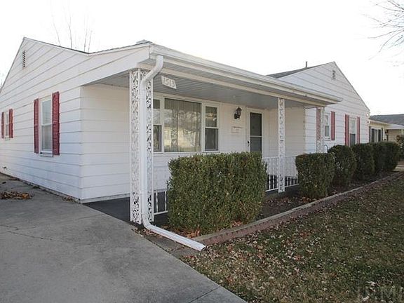 2nd image of 1513 W Royale Dr