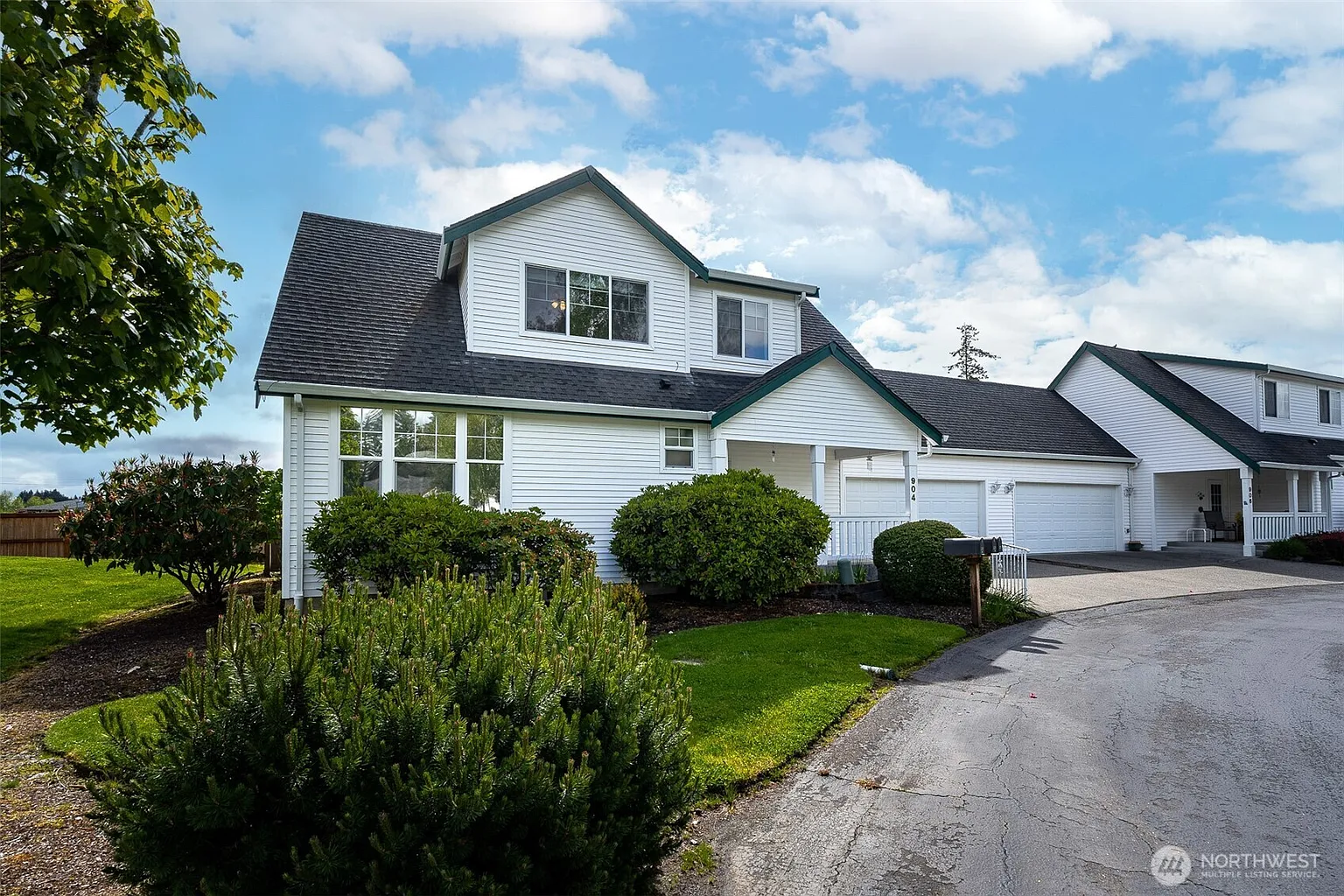 904 Landing Way photo 1