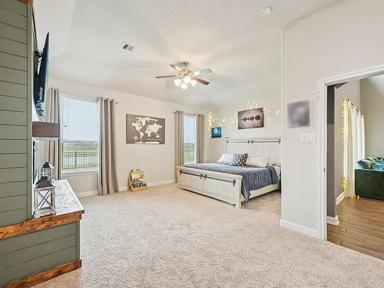 2406 Harborwood Ct — Photo 23